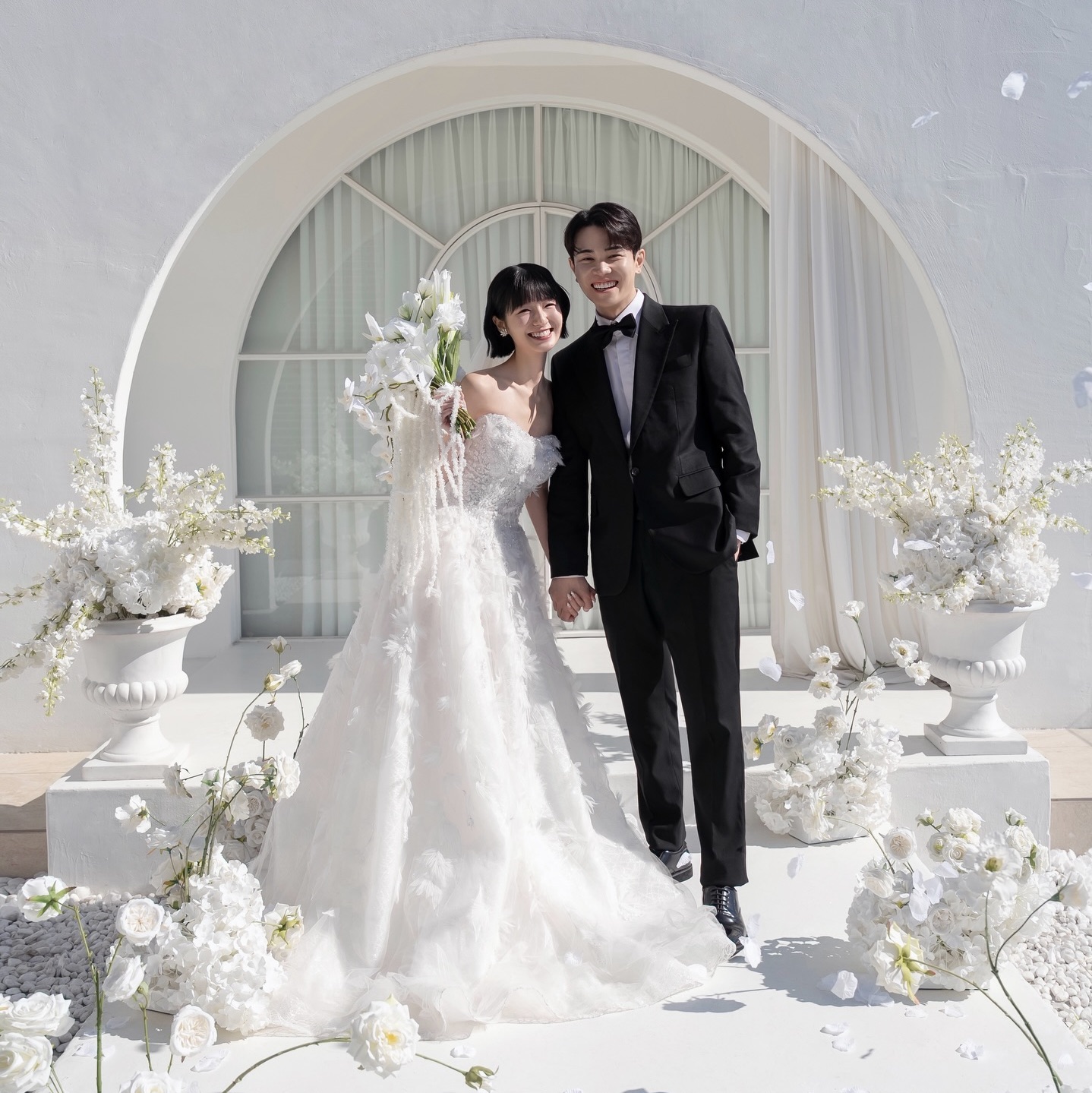 女優の糸原美波さんと俳優の門脇慎剛さんが結婚