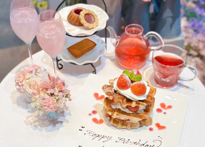 DRESSY CAFE 名古屋　クロッフルケーキ