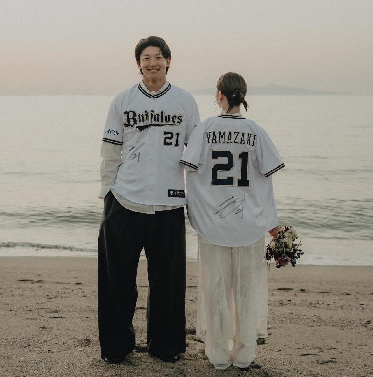 オリックス・山﨑颯一郎選手が結婚を発表