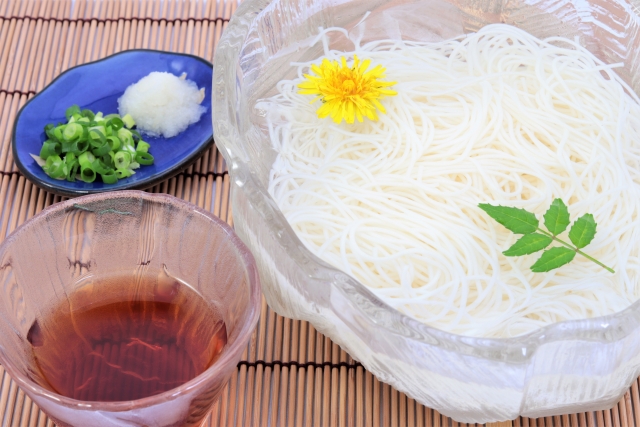 流しそうめん