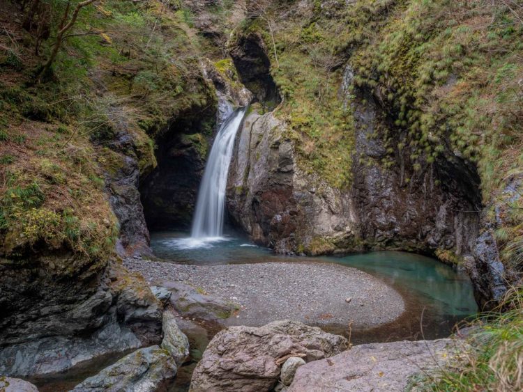 徳島 避暑地 大釜の滝