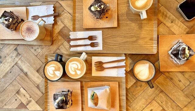 カフェのテーブル